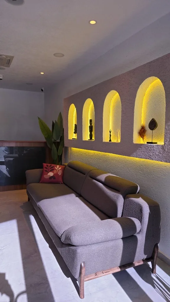 Liora Port Spa — dinlenme köşesi